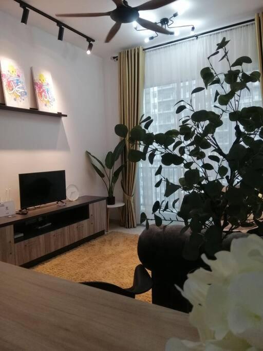Homestay Casa Nur Iman @Adelia カジャン エクステリア 写真