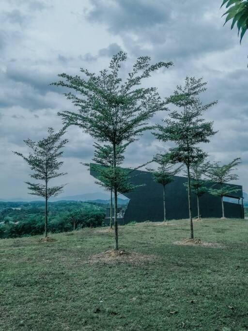 Homestay Casa Nur Iman @Adelia カジャン エクステリア 写真